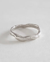 Load image into Gallery viewer, molten stacking ring - size 5.5
